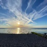 A 50m Reves Tranquilles Les Bains De Lägenhet *